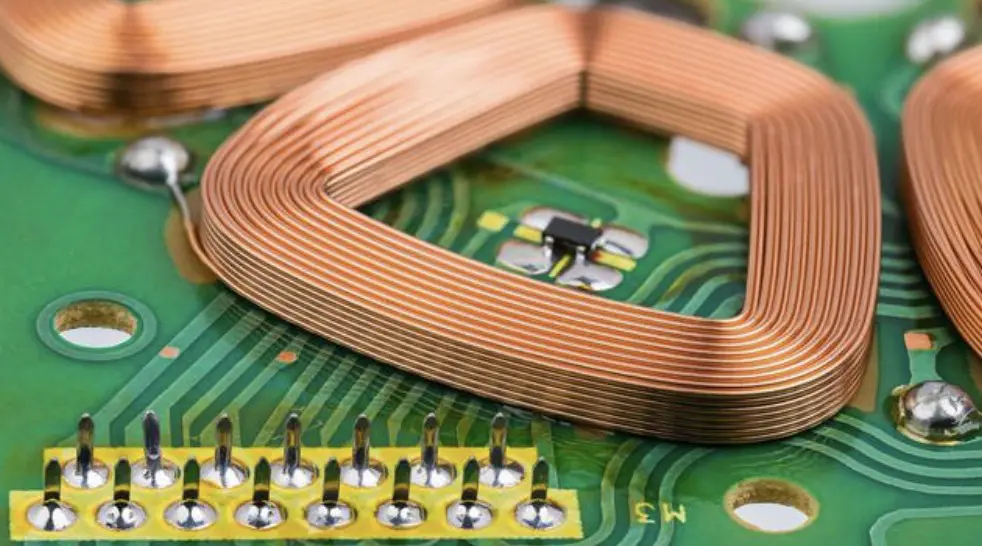 Γιατί είναι ο ηλεκτρομαγνητικός ελασματουργός απαραίτητος για τη σύγχρονη παραγωγή συρμάτων;